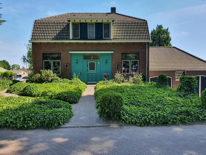 Bed and Breakfast De Vliegende Vlinder Nederweert Exterior foto